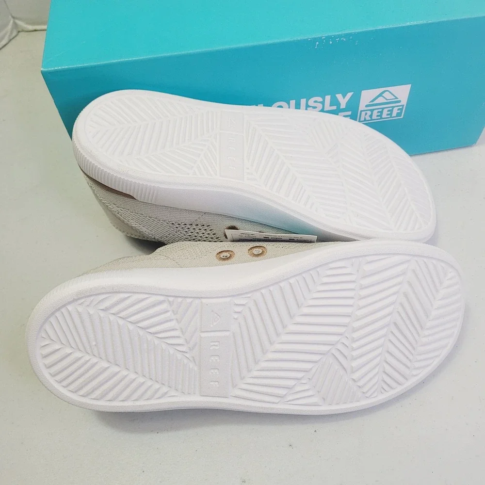 Reef Kids Neptune Sneakers Size 2 Tan Knit Low Top Cushion Comfort CK0247
